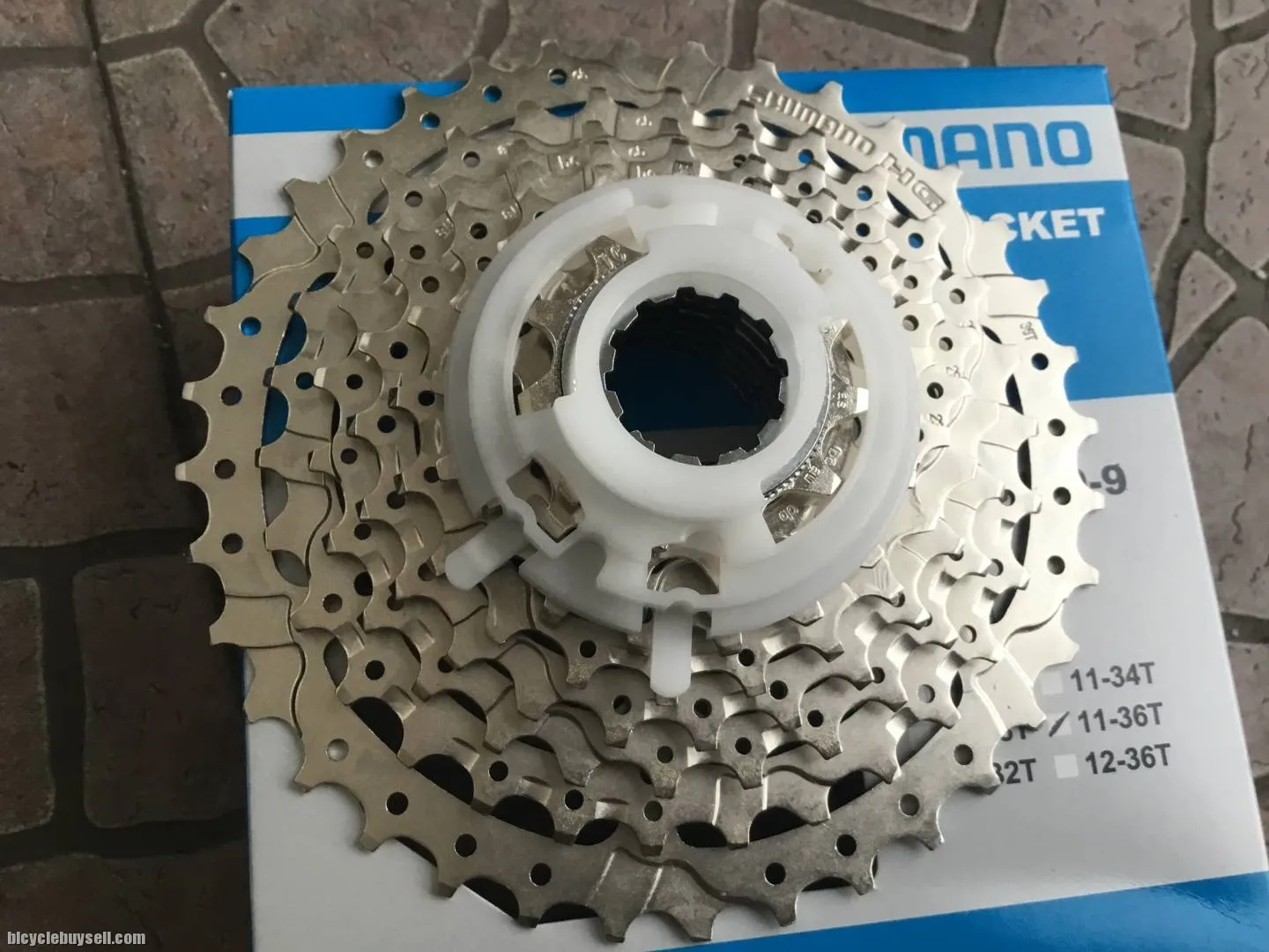 Shimano Alivio Caset 9s 11-36T - free courier