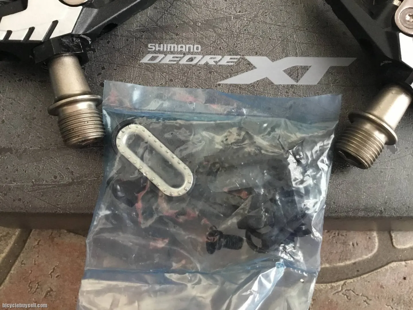 Shimano XT M8120 Clipless Pedal - Japan - free courier