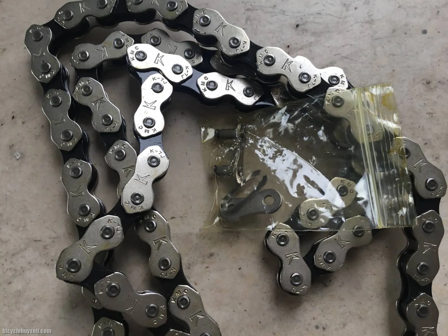 KMC K Series Single Speed Chain K1 Wide 96L - free courier