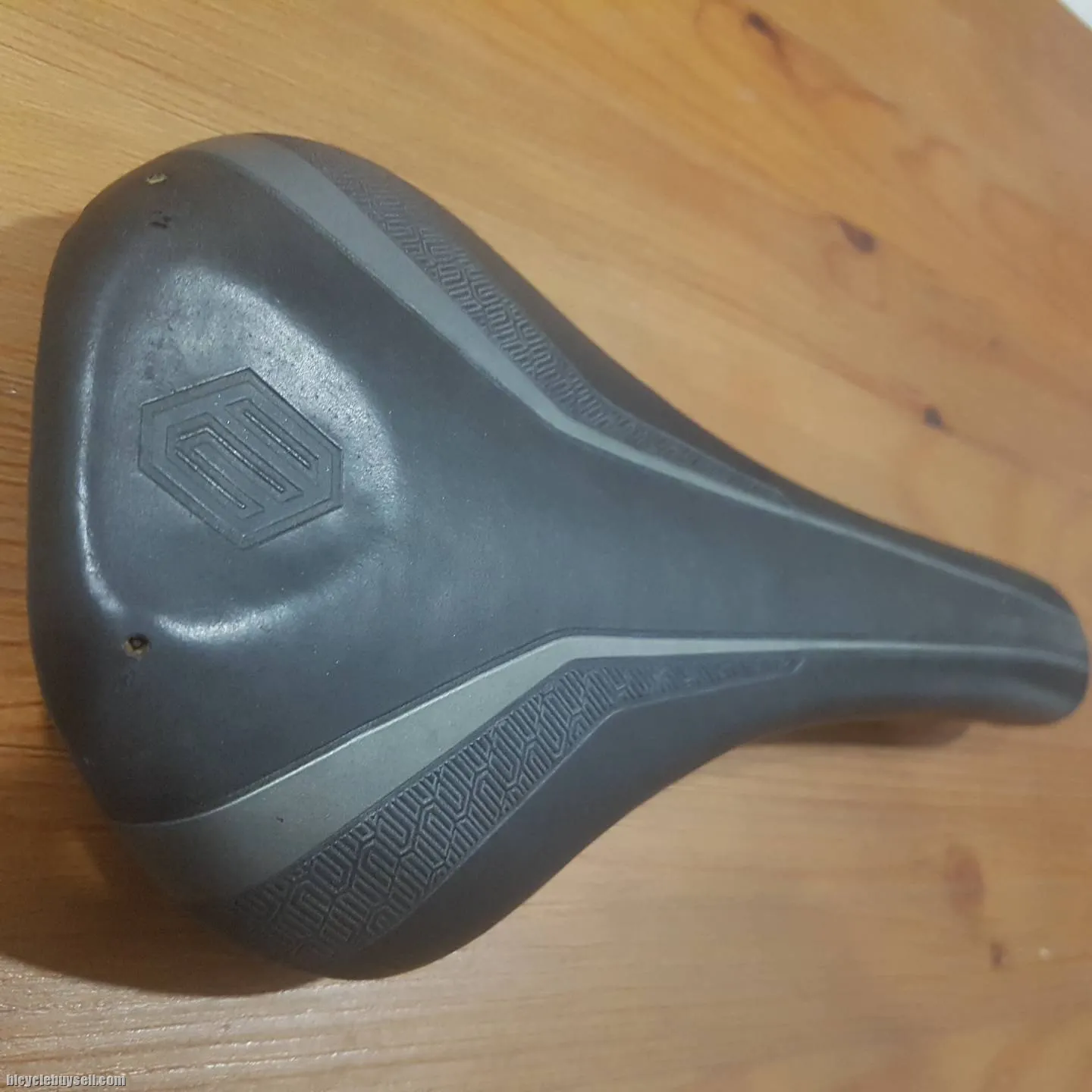 Entity Flux Saddle