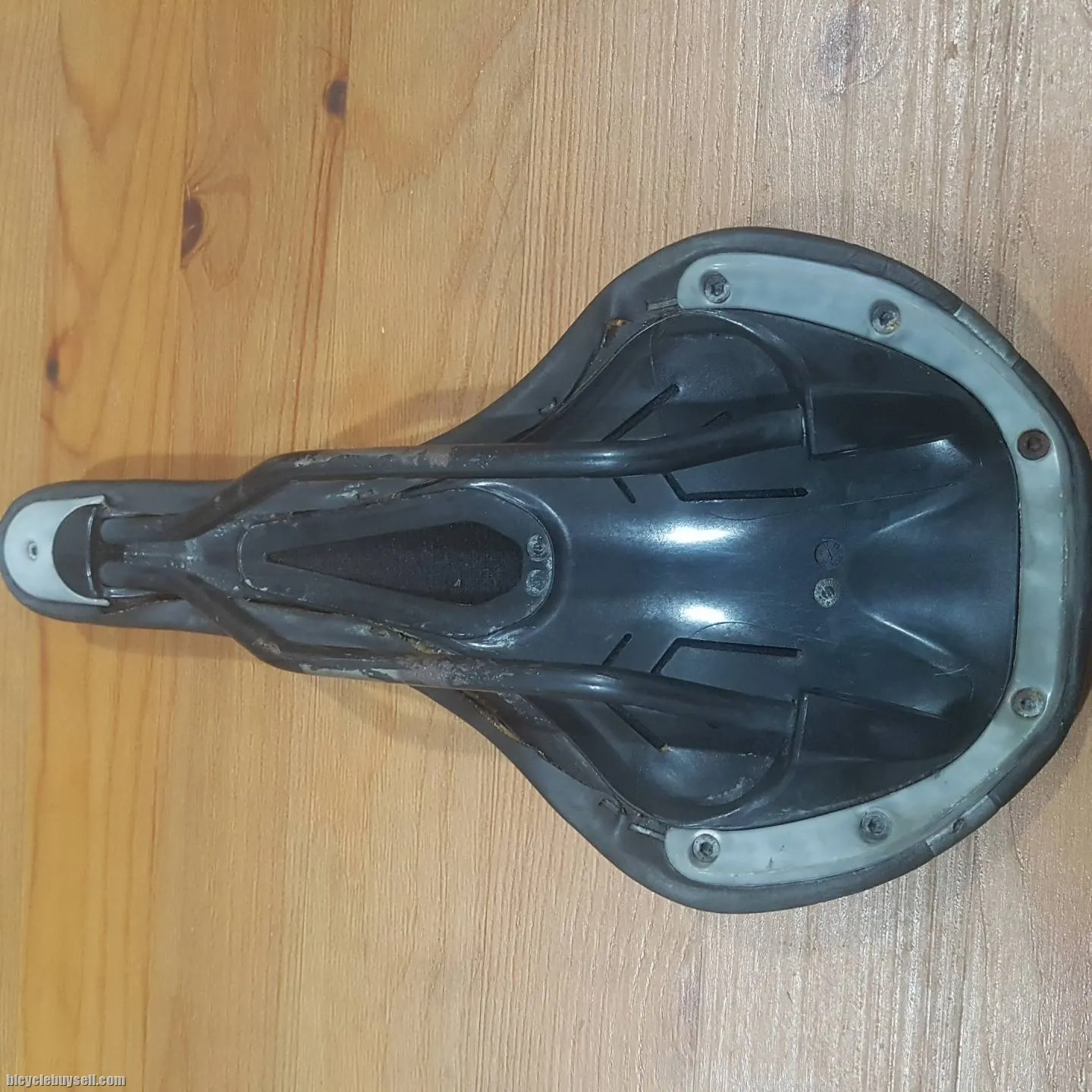 Entity Flux Saddle