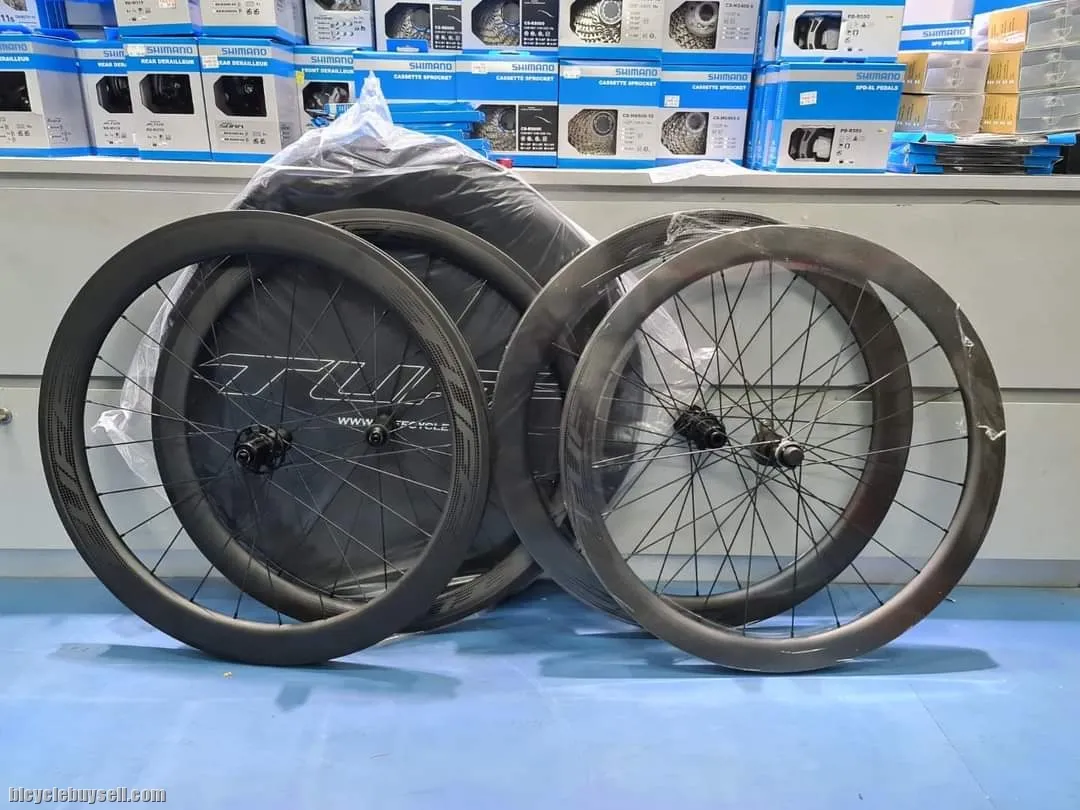 Tuff  Premium P4.5D (Carbon RimBrake)Clincher Wheelset (45/55) Brand New !! ðŸ’¯% Original !