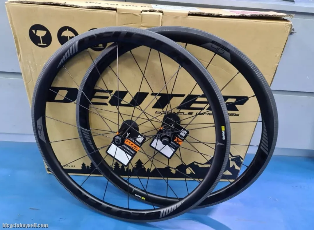 Deuter Carbon F3 RimBrake Ceramic Bearing 40mm Clincher ( Brand New !!!)