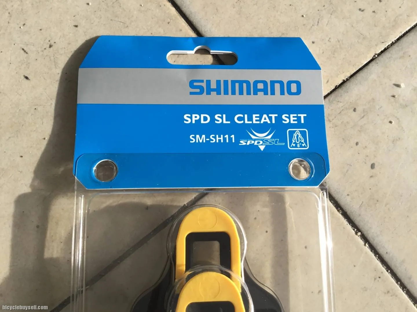 Shimano SPD SL SH11 Shoe Cleat - Original -- free courier.