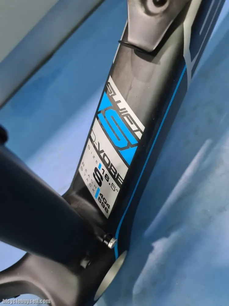 Swift D-Vore Carbon Frame -16 inch- (29er) Brand New !!!