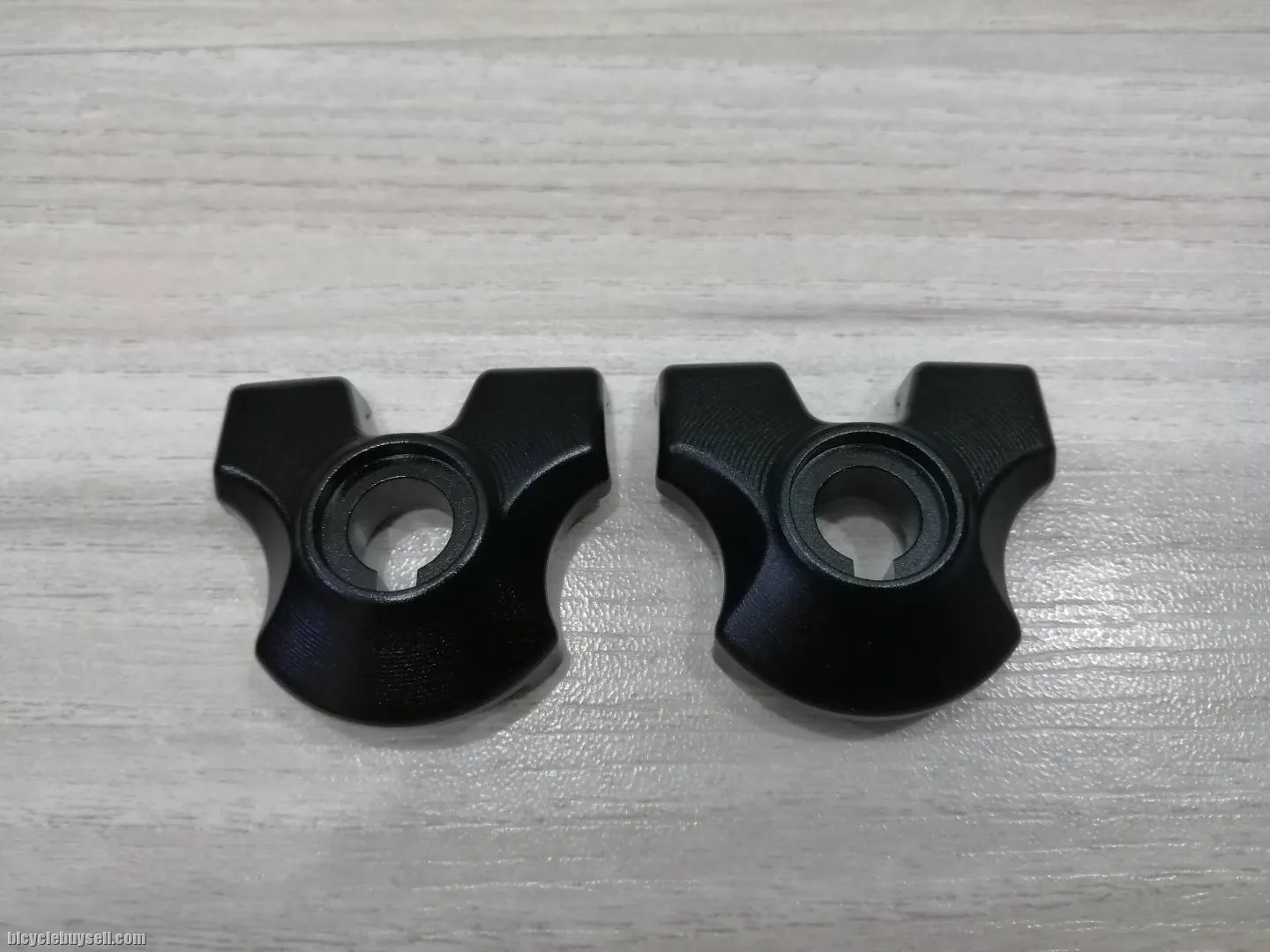 Niu Ju Specialized S-Works Carbon Seat Post Clamp 7 x 9mm