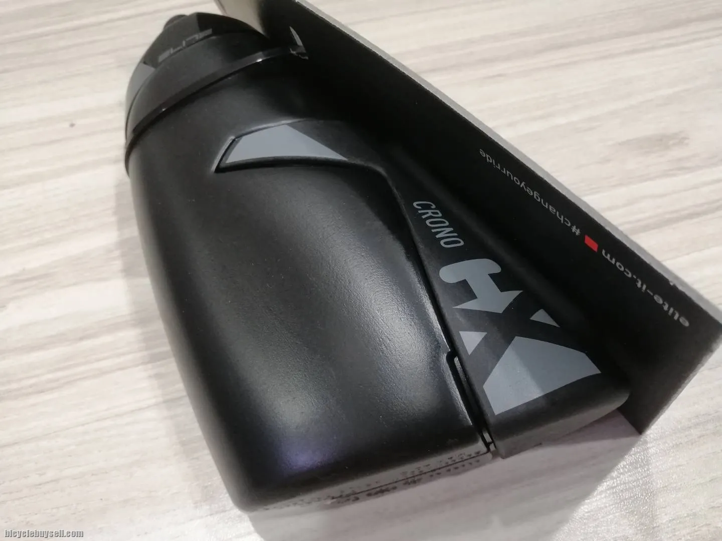 Elite Crono CX Aero Bottle And Bottle Cage