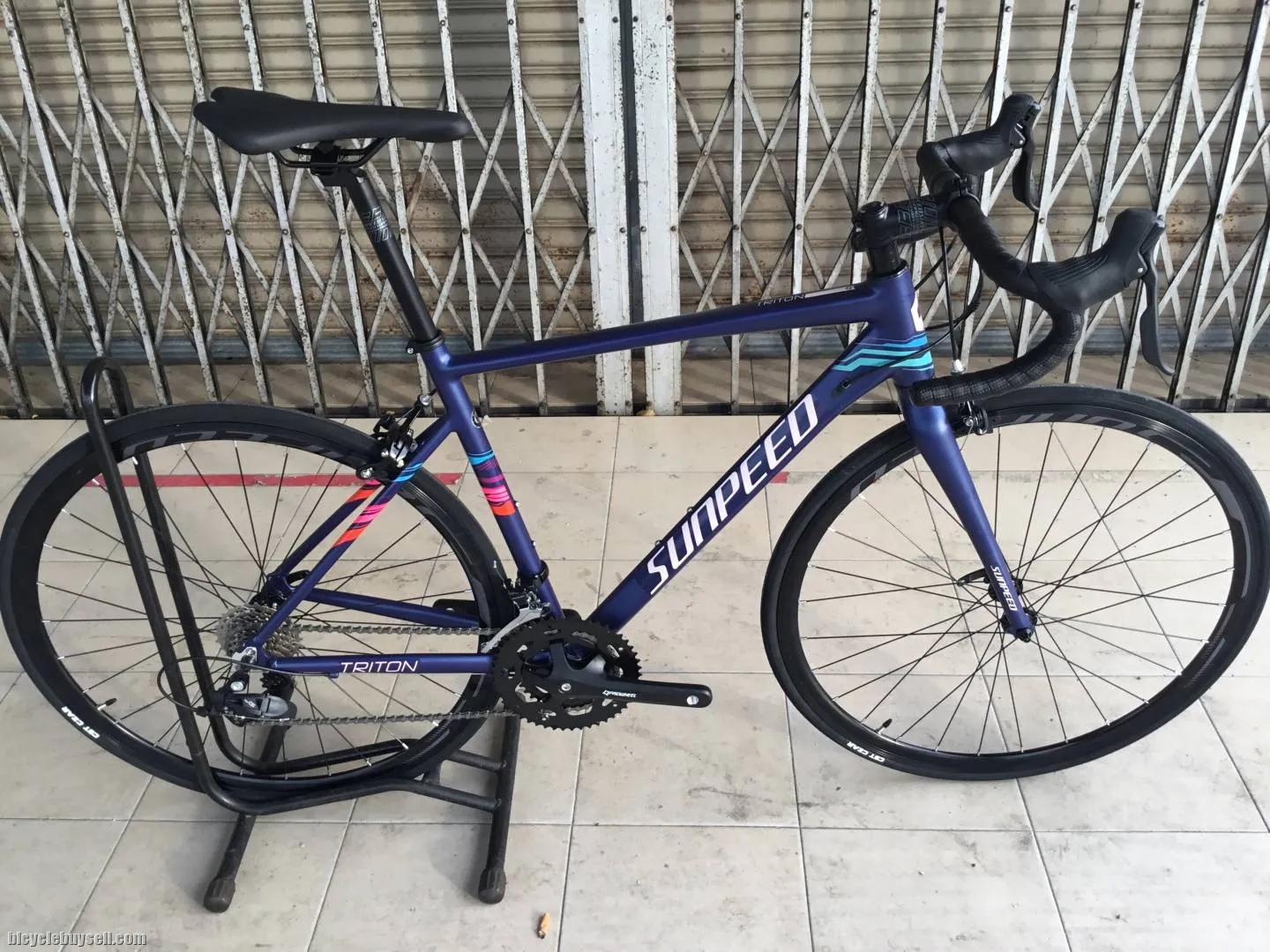 Sunspeed Triton Roadbike Alloy 50cm - free courier