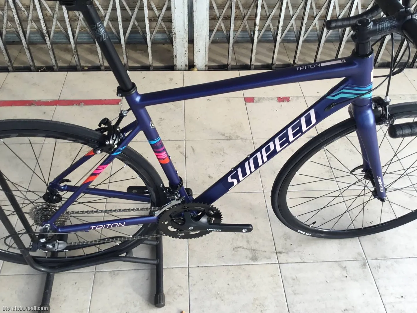 Sunspeed Triton Roadbike Alloy 50cm - free courier