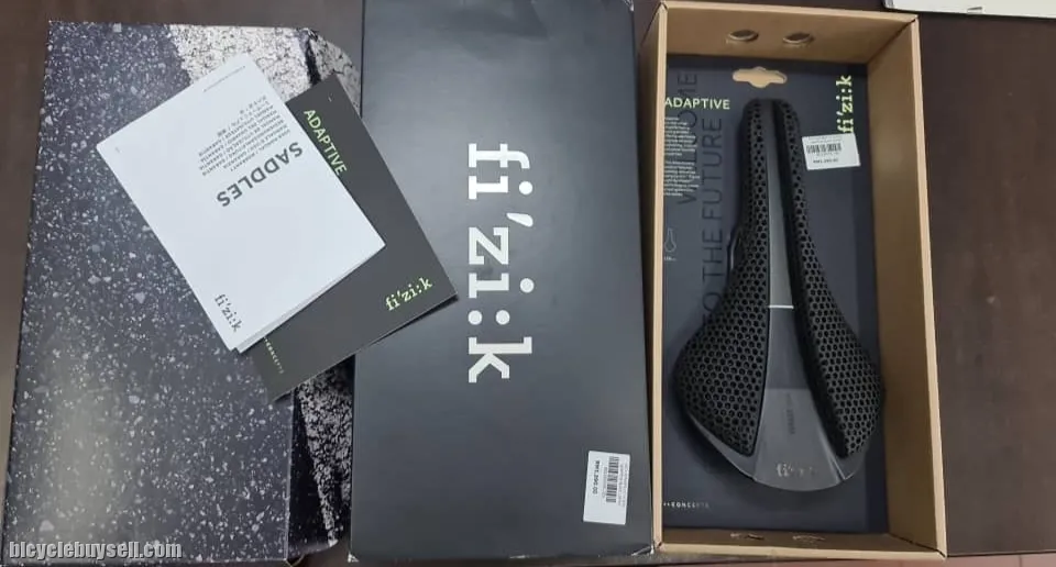 Fizik Antares Versus Evo 00 Adaptive (139mm) (150 gm) - Brand New !! -