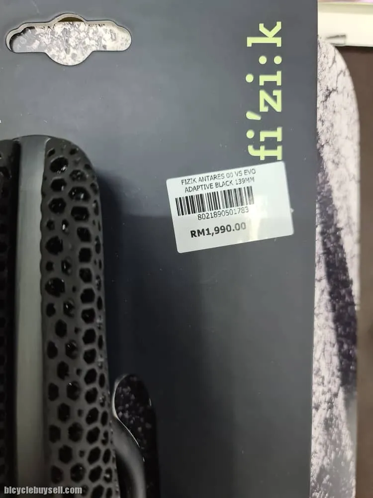 Fizik Antares Versus Evo 00 Adaptive (139mm) (150 gm) - Brand New !! -