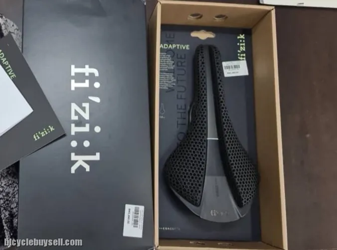 Fizik Antares Versus Evo 00 Adaptive (139mm) (150 gm) - Brand New !! -