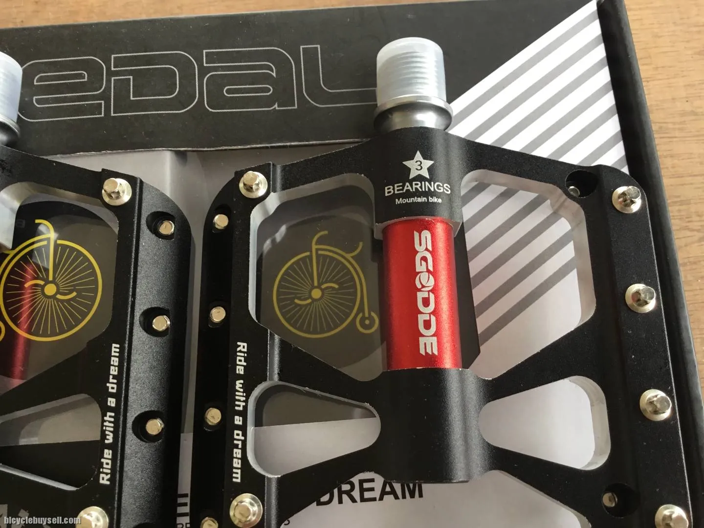 Sgodde 3 SealBearing Pedal  -- free courier