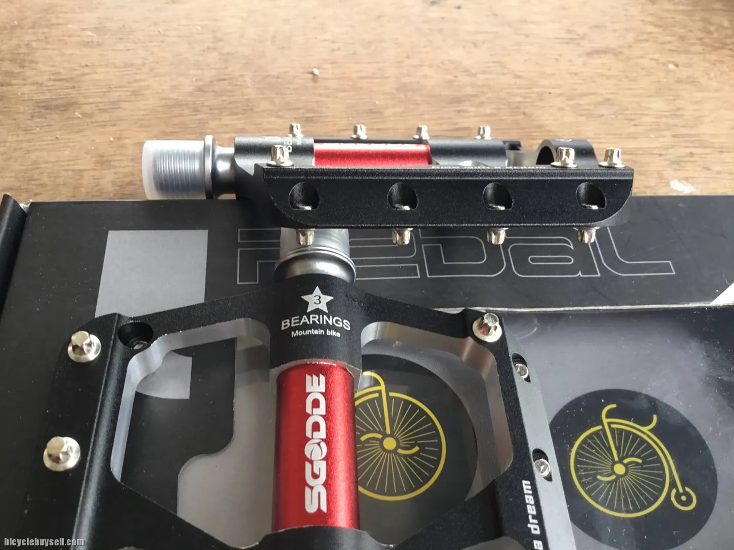 Sgodde 3 SealBearing Pedal  -- free courier