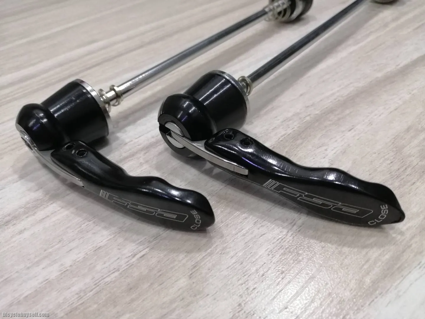 FSA QR-61 Road Skewer Quick Release