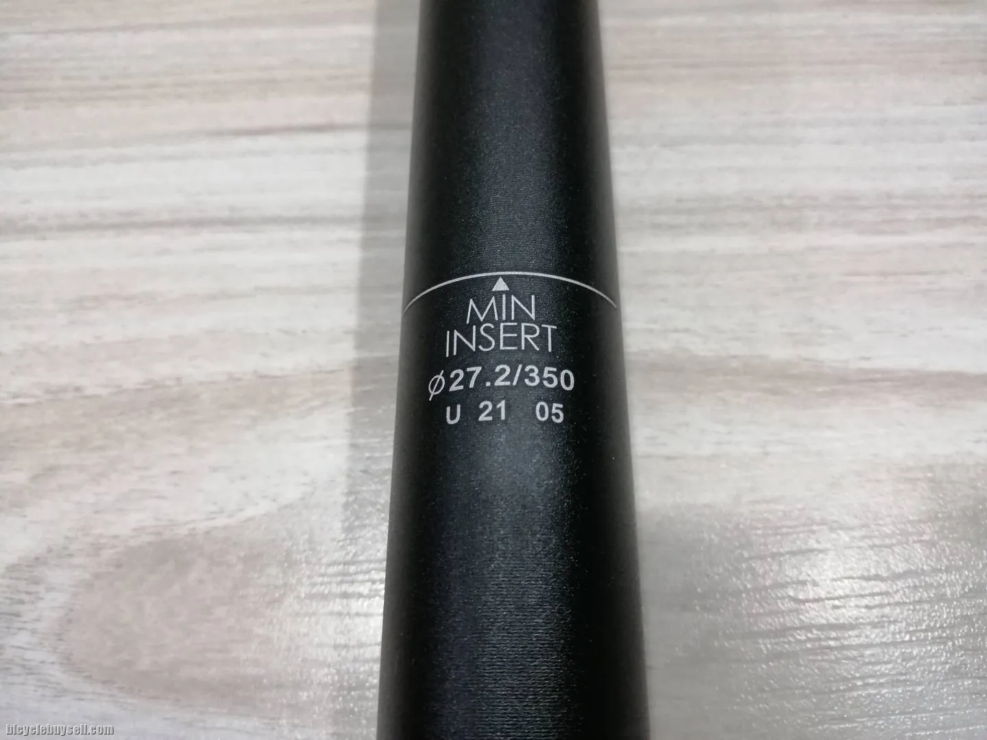 Uno 27.2 x 350mm 20mm Offset Seatpost
