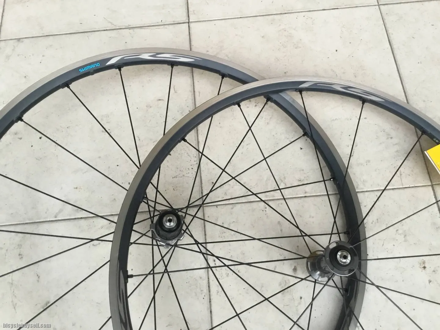 Shimano Ultegra RS500 Clincher Tubeless Wheelset  -  free courier