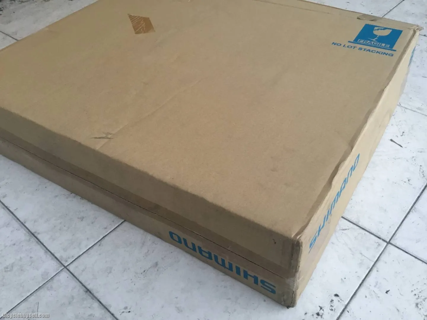 Shimano Ultegra RS500 Clincher Tubeless Wheelset  -  free courier