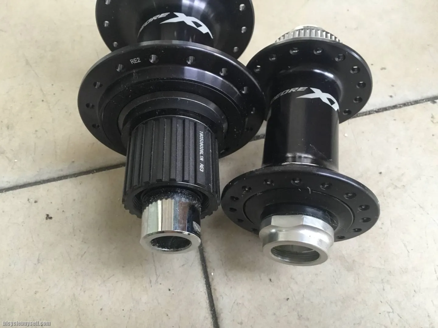 Shimano XT M8100 12s MIcroSpline Hub - 1set - free courier