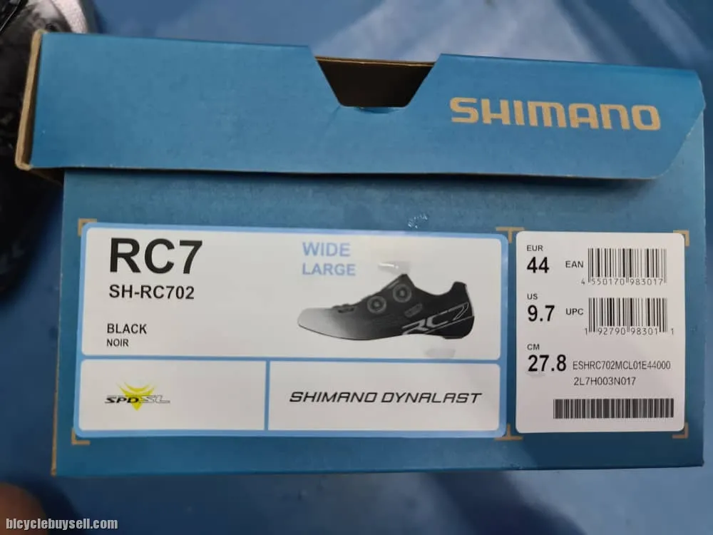 Shimano RC702 (Black / White) 2023 Brand New !!
