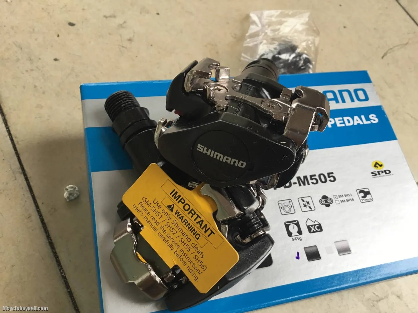 Shimano M505 Clipless Pedal With Cleat - free courier
