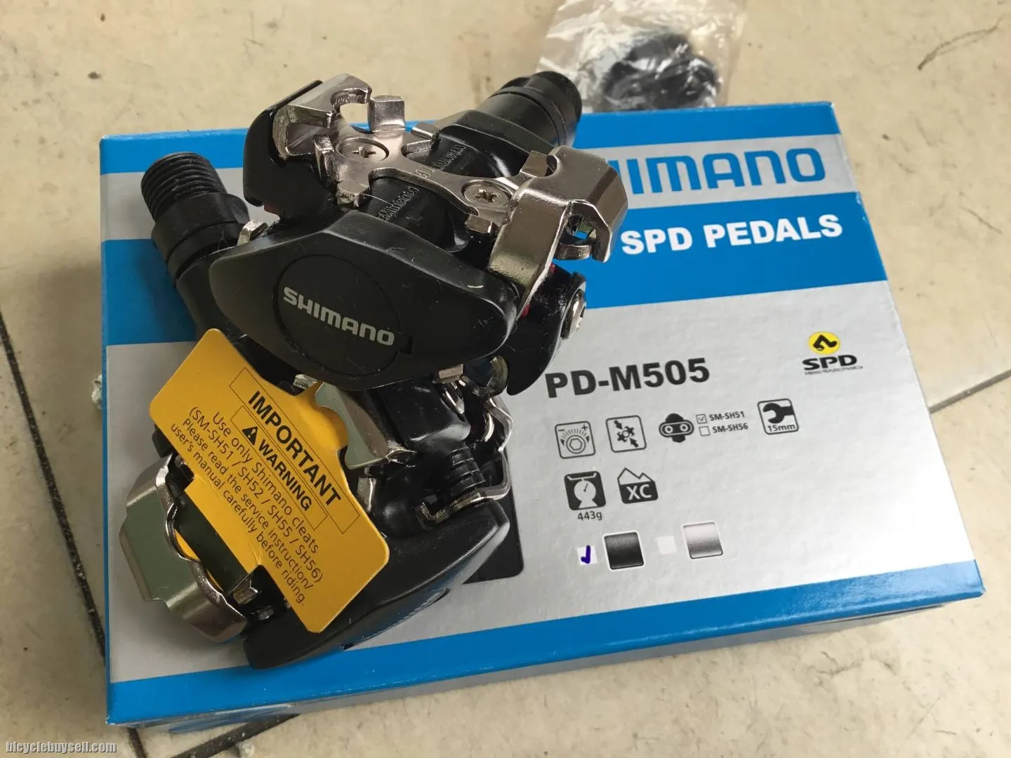 Shimano M505 Clipless Pedal With Cleat - free courier