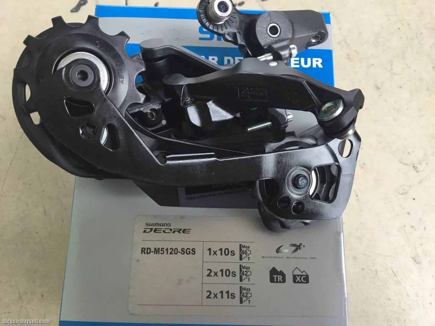 Shimano Deore M5120 Rear Deraileur - free courier