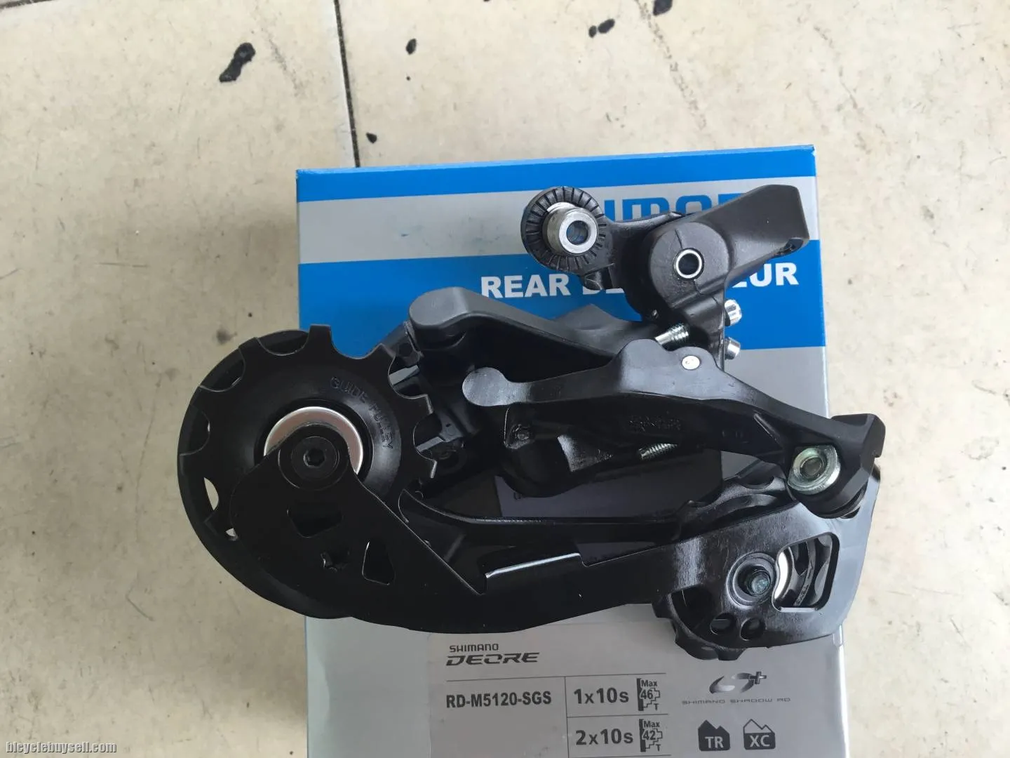 Shimano Deore M5120 Rear Deraileur - free courier
