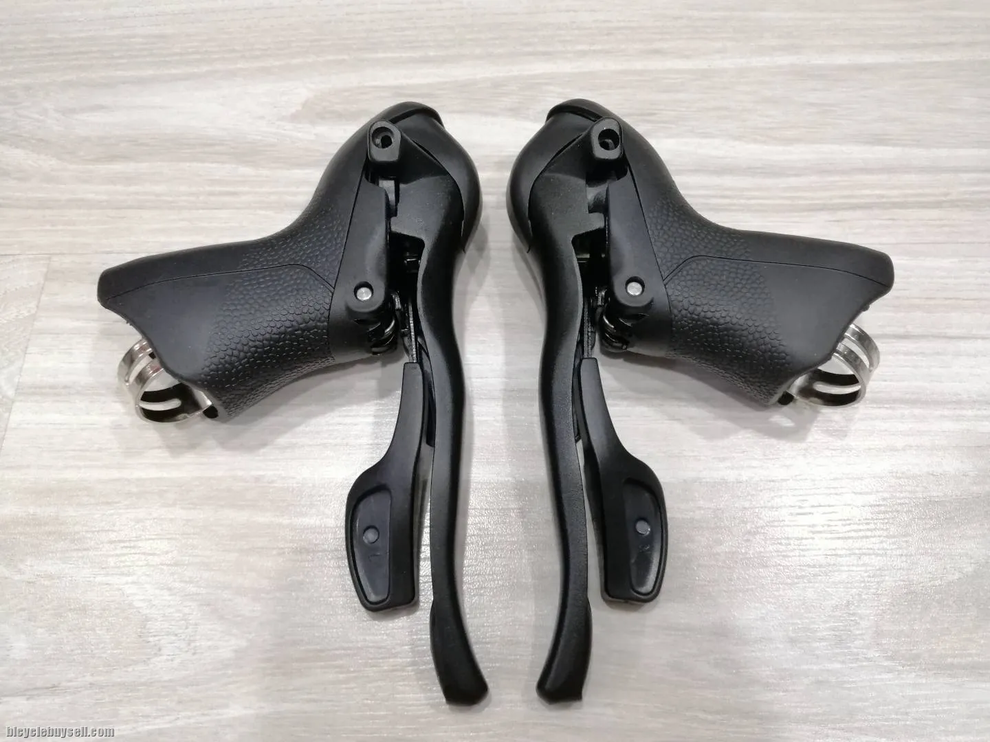 Micronew R9 3 x 9 Speed Road Shifter Compatible With Shimano Gearset