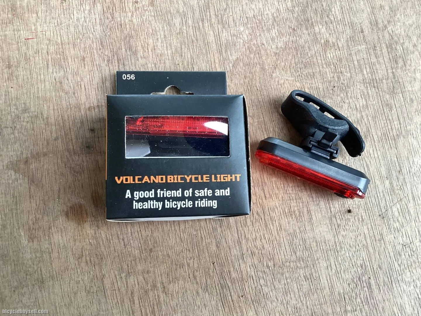 Volcano Rechargeable Rear Blink Light - free courier