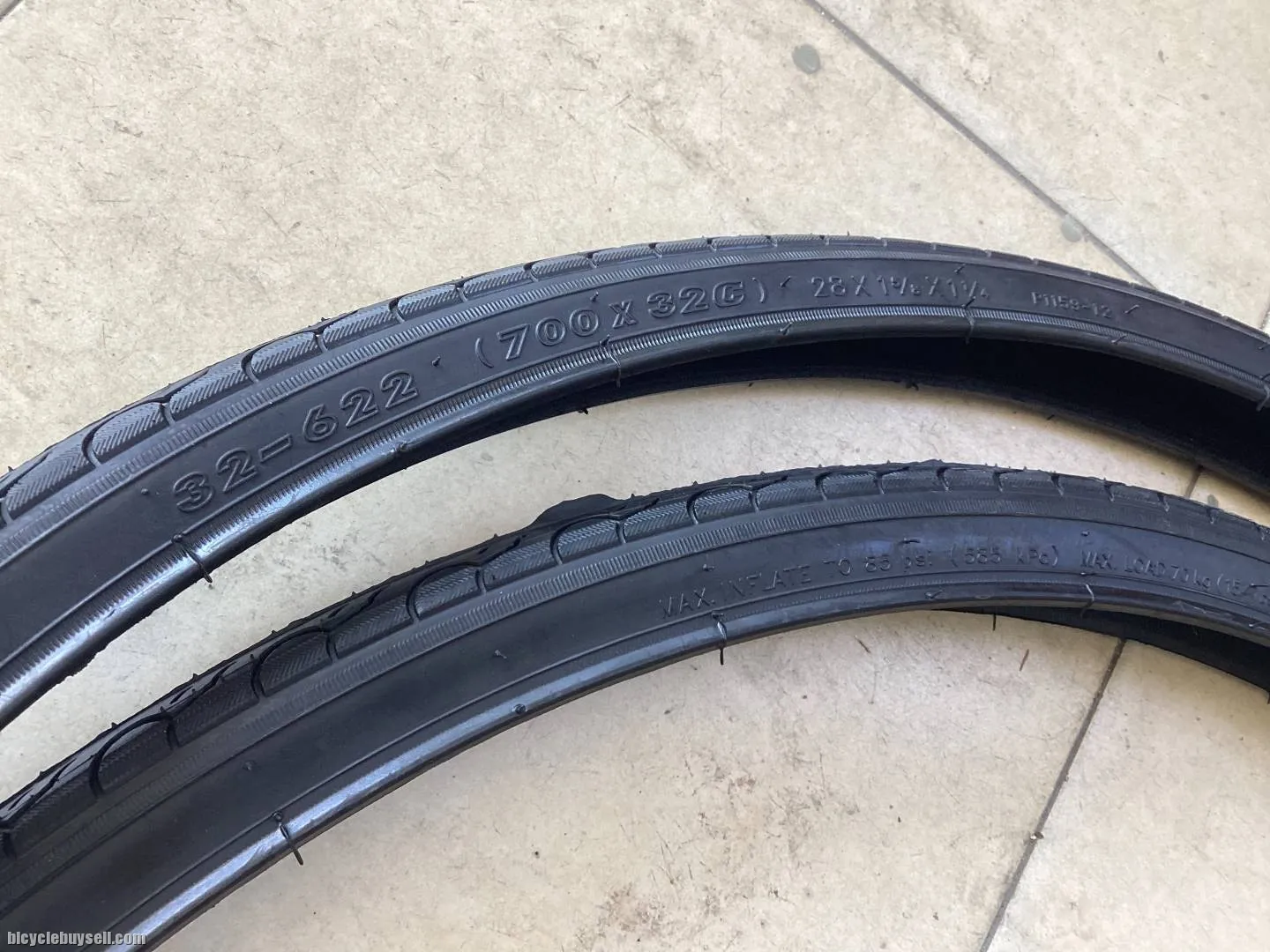 EWT 700x32c Tire 1set - free courier