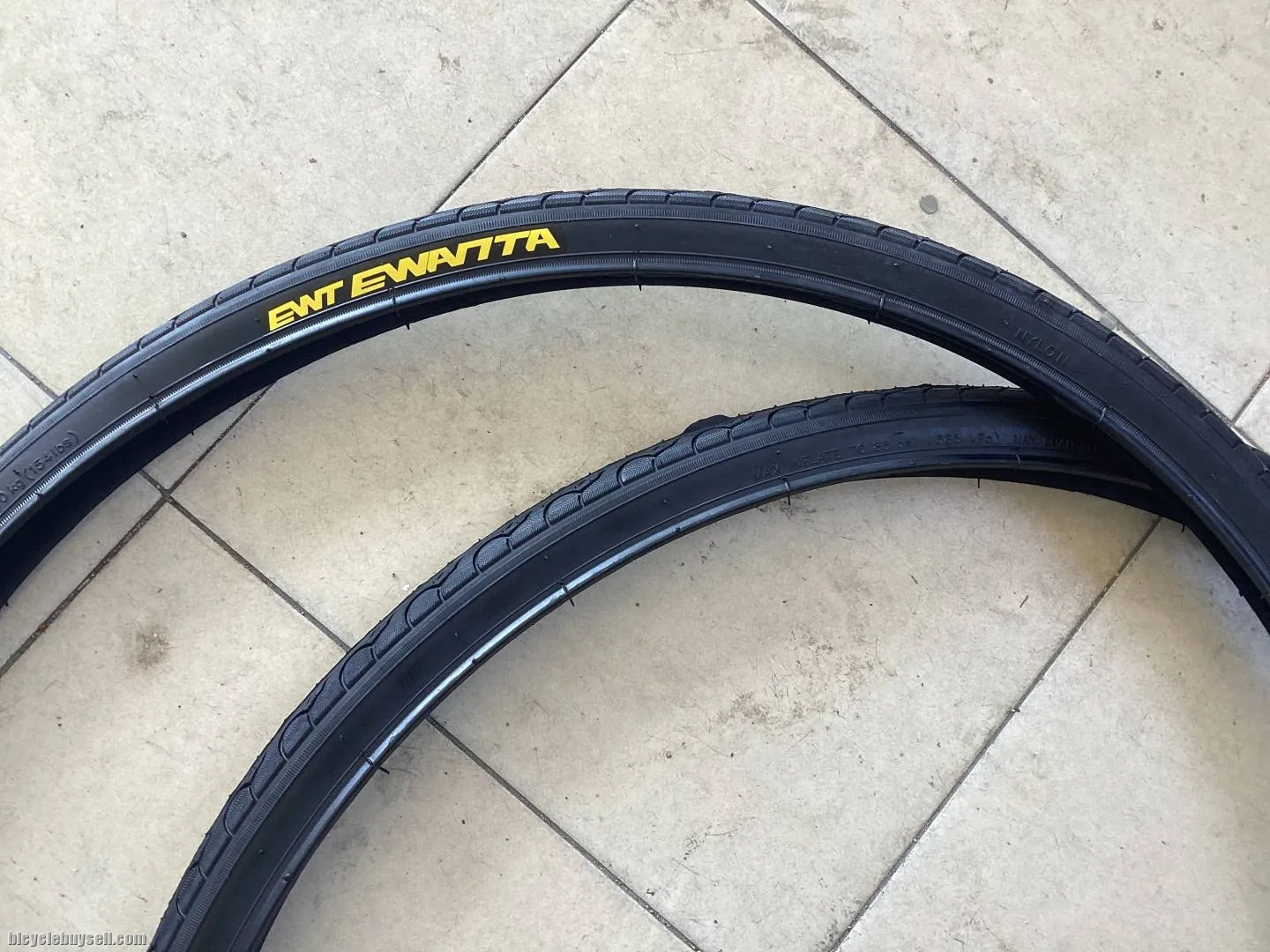EWT 700x32c Tire 1set - free courier