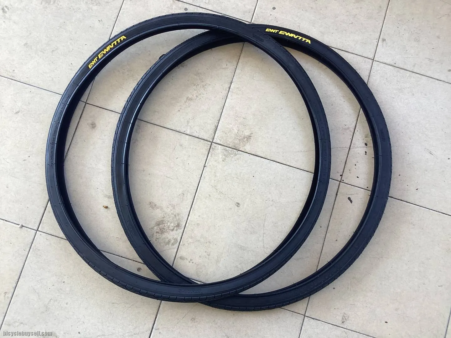 EWT 700x32c Tire 1set - free courier