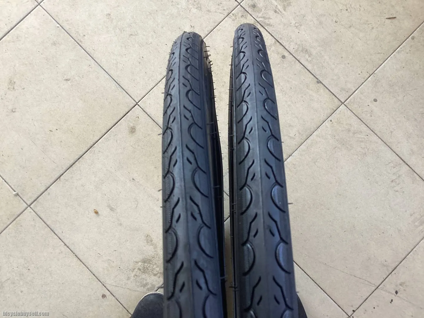 EWT 700x32c Tire 1set - free courier