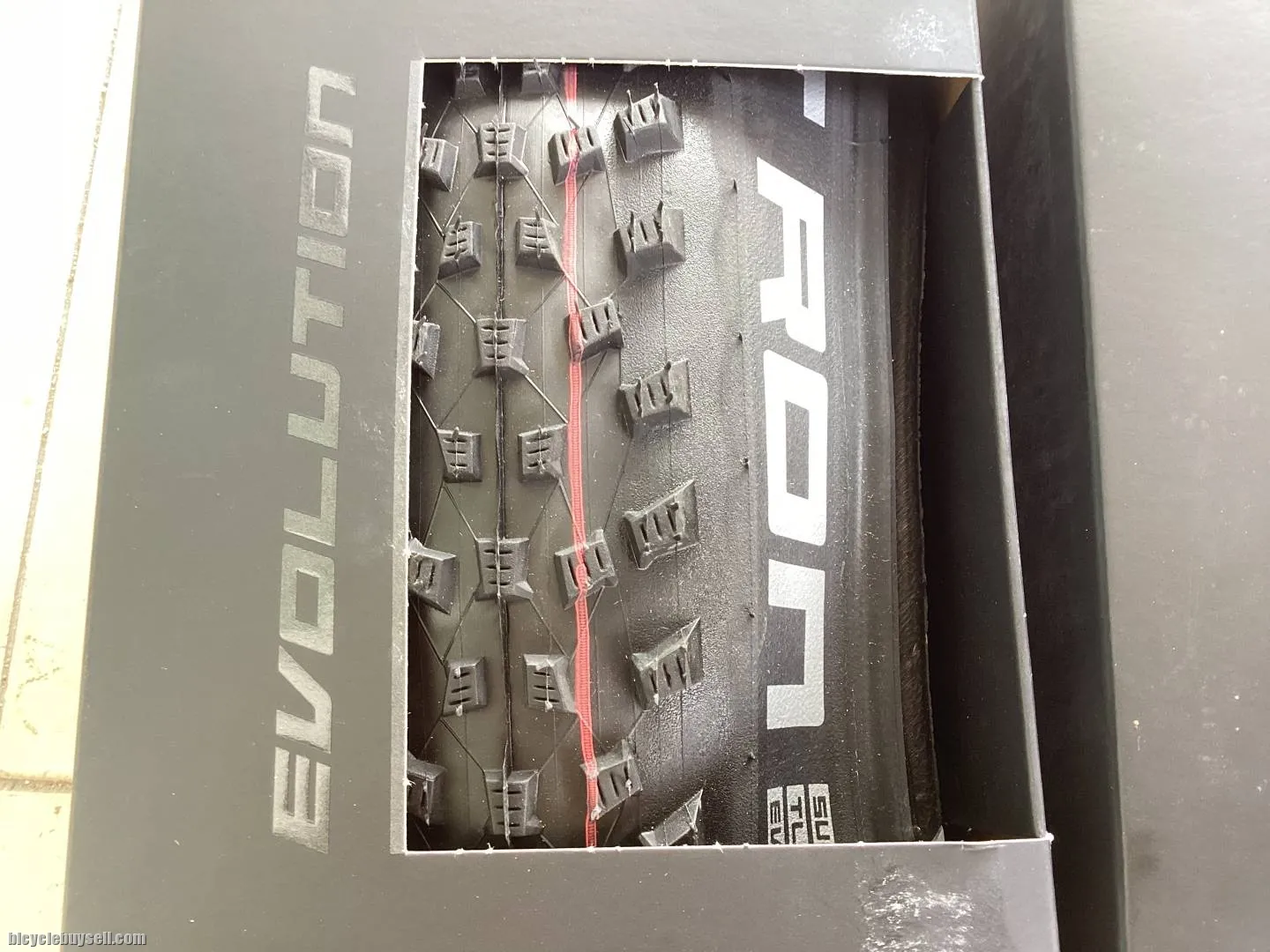 Schwalbe Rocket Ron ADDIX/Super Ground 29/2.1-1pair -- free courier