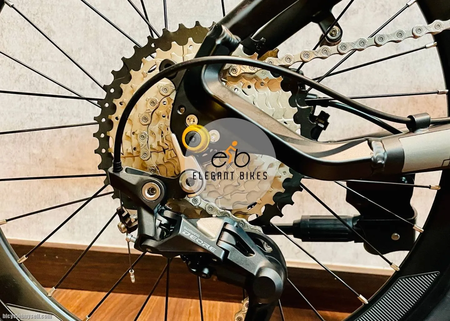 NEW 451 TRS ROCHER 10SP SHIMANO DEORE HYDRAULIC BRAKES