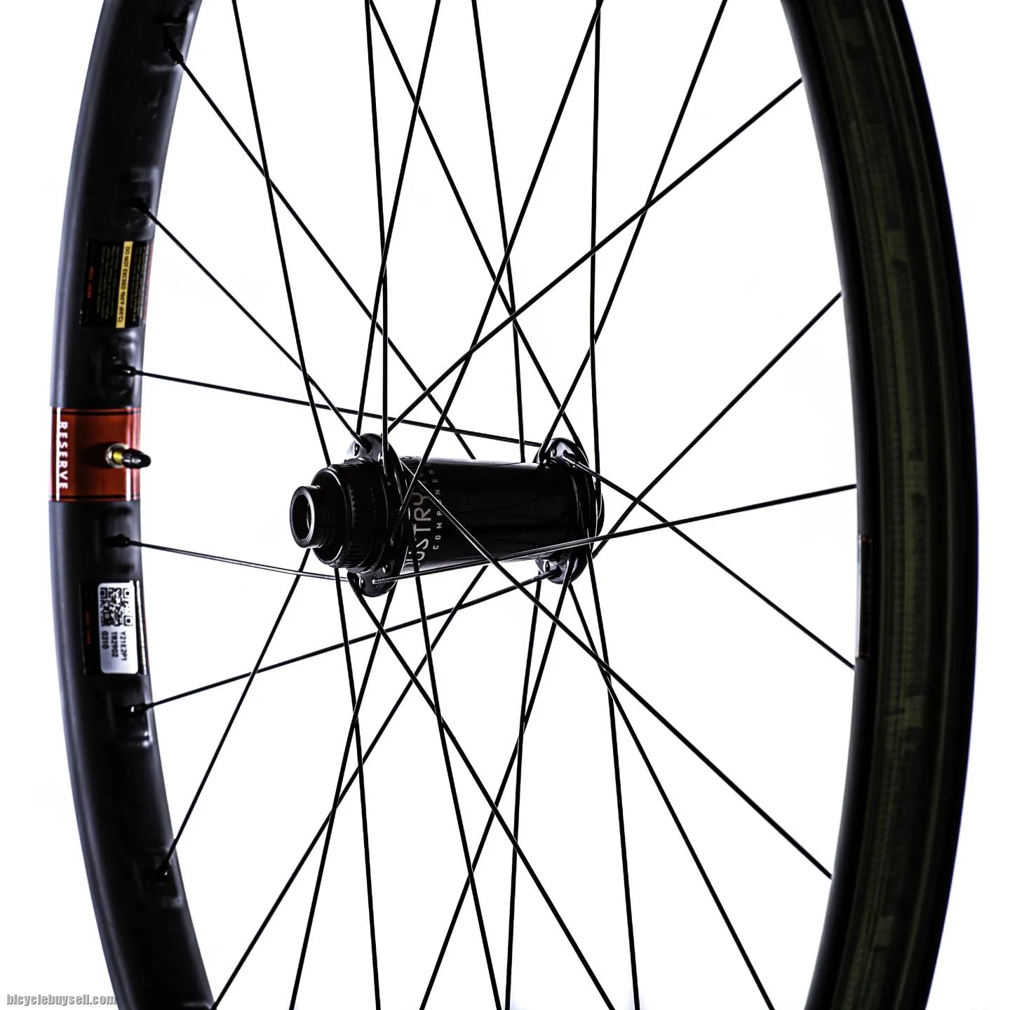 29" Santa Cruz I9 29/RSV 30 V2 110x148 MS CL Reserve Wheel set (for Shimano 12 Spd Center Lock)