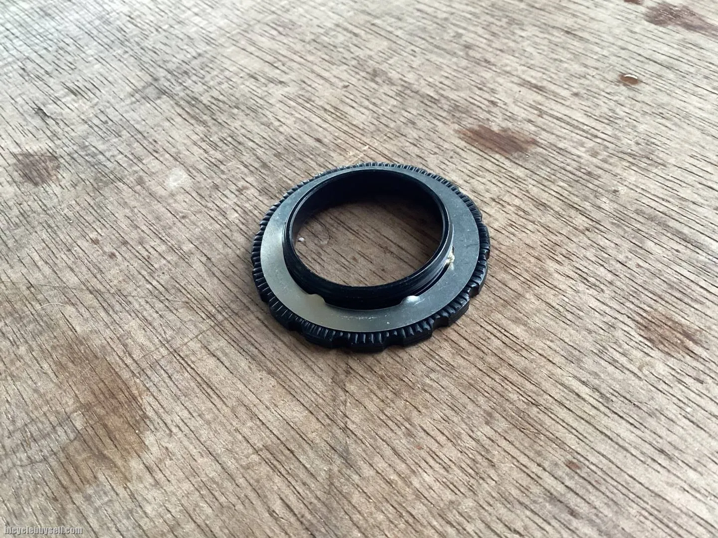 Shimano Rotor Center Lock Ring 1pcs - free courier