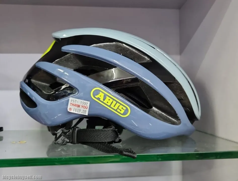Abus AirBreaker Helmet (Brand New !!!)