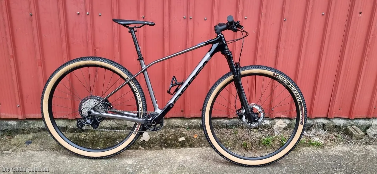 Orbea Alma M50 -17inch- (29er) 12 Speeds (Brand New !!!)