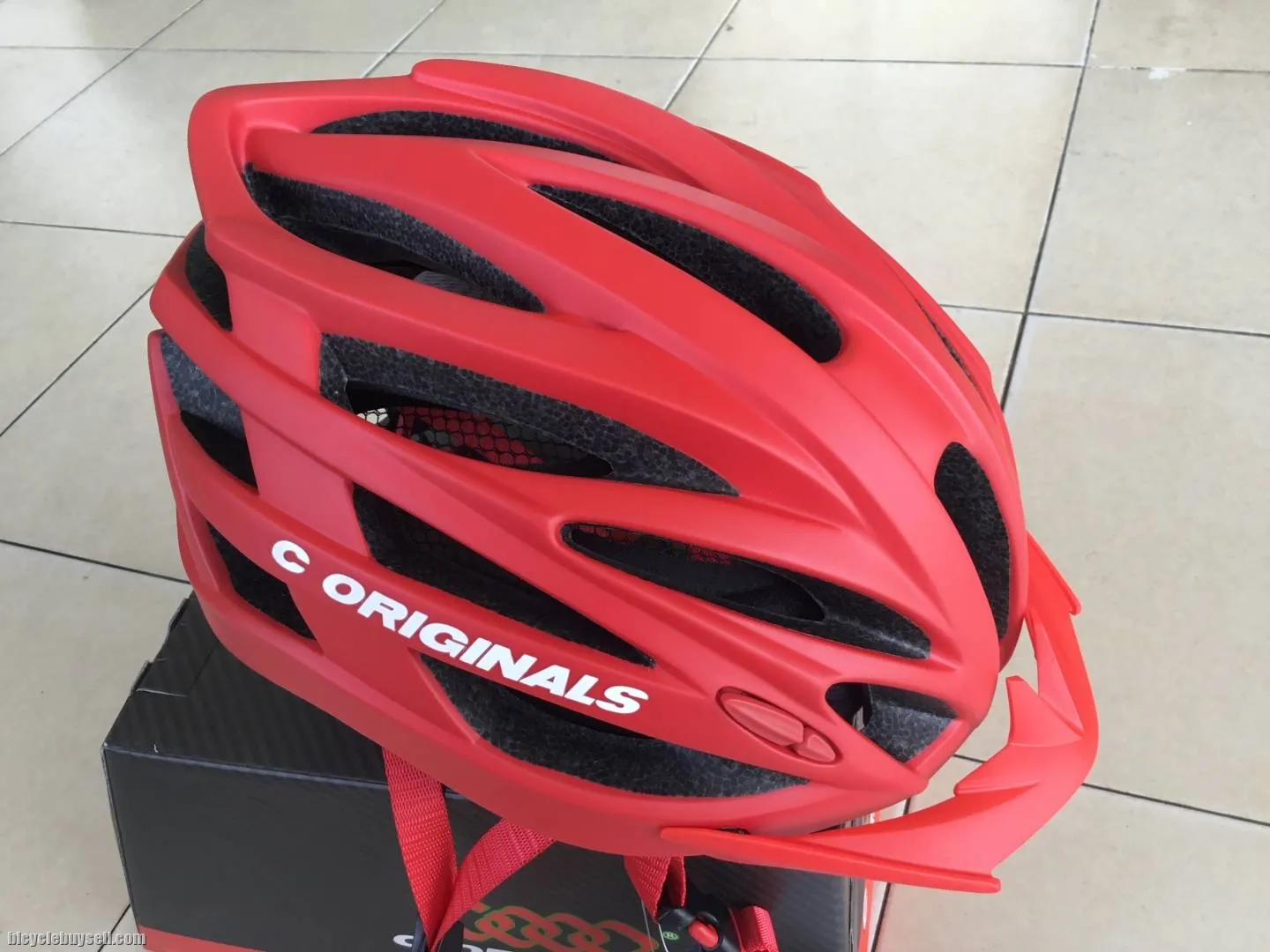 C Originals G1207 Pro Helmet 58-64cm -- free courier