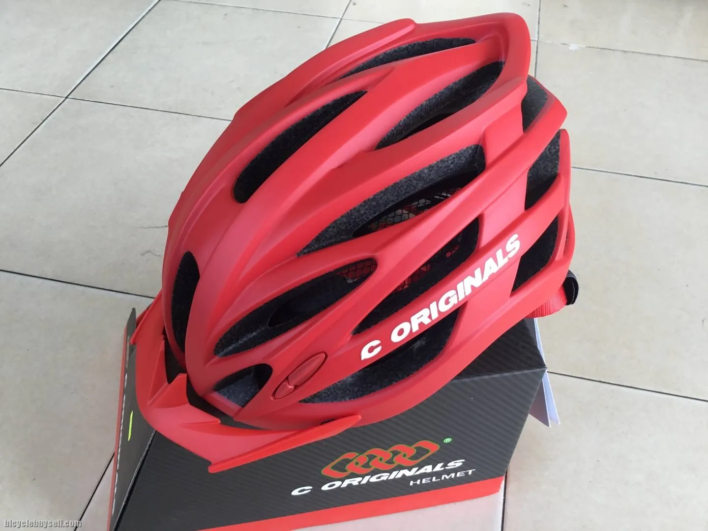 C Originals G1207 Pro Helmet 58-64cm -- free courier
