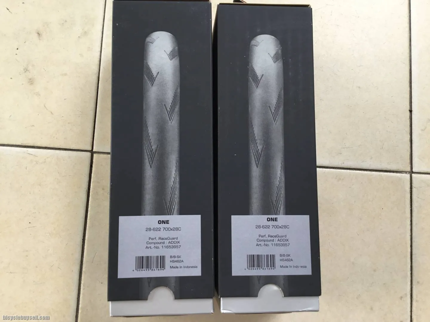 Schwalbe One 700/28c Tires 1Pair - Folding Bead - One For All -- free courier