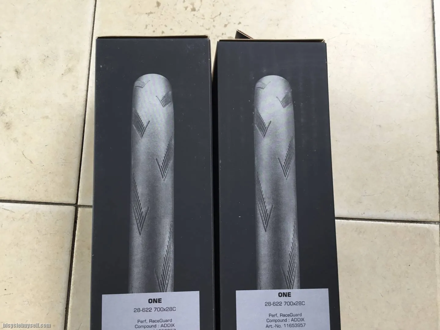 Schwalbe One 700/28c Tires 1Pair - Folding Bead - One For All -- free courier