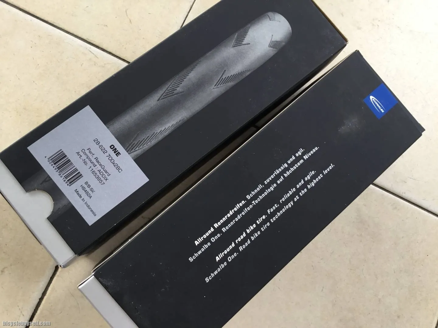 Schwalbe One 700/28c Tires 1Pair - Folding Bead - One For All -- free courier