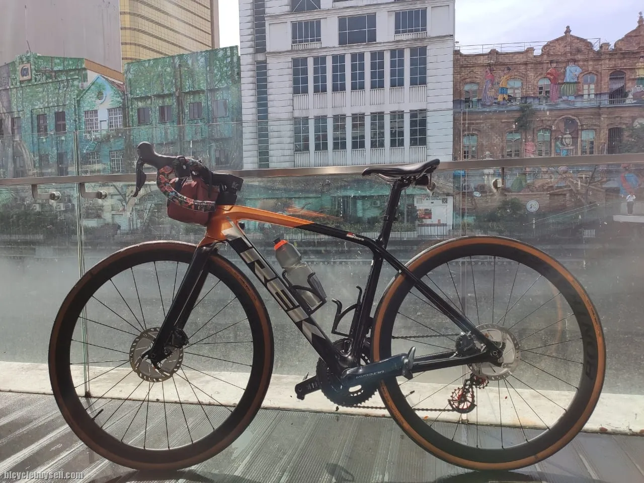 Trek Emonda SL7 size 50 , Dual Power Meter, OSPW, Integrated Handlebar