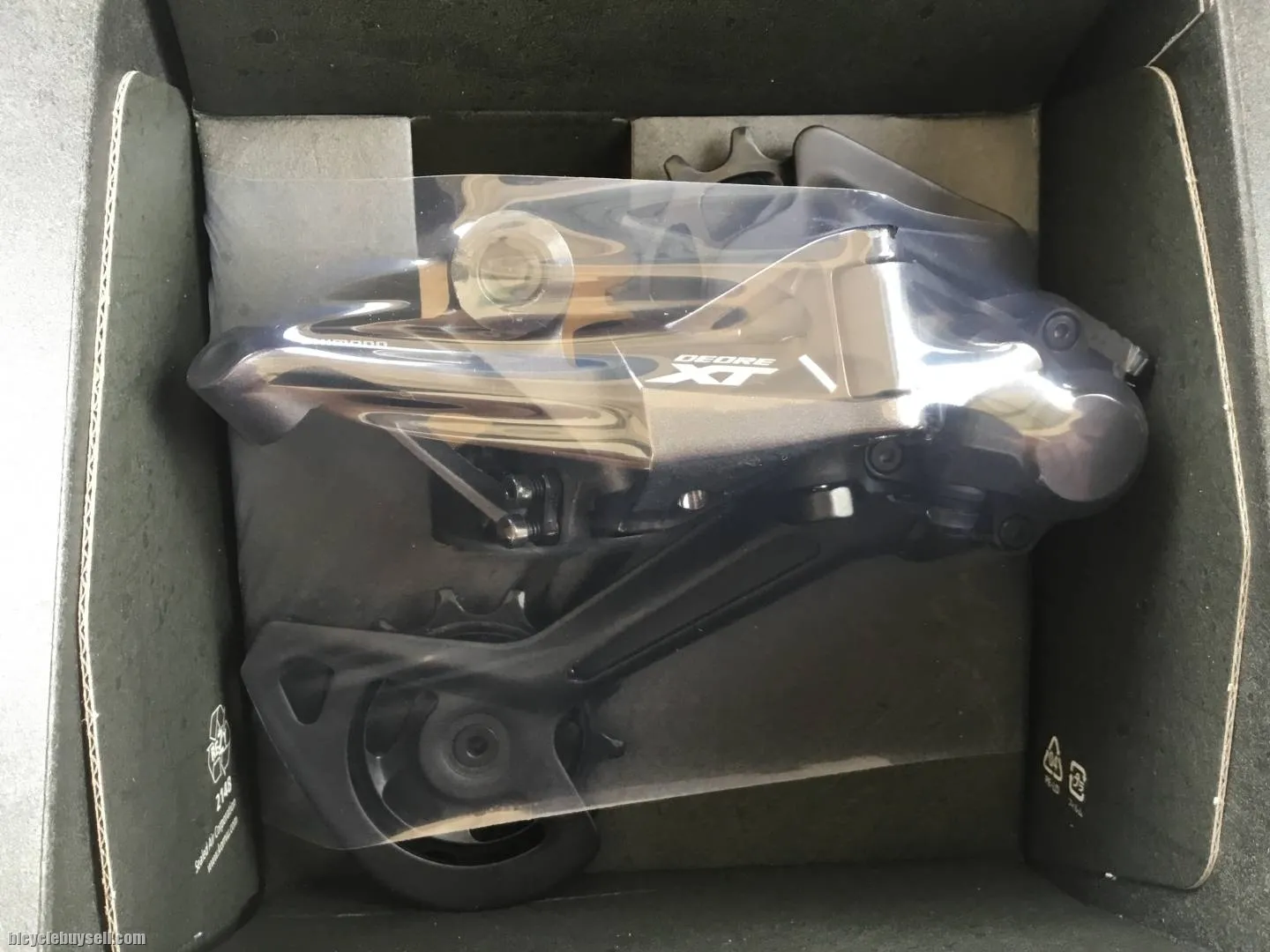Shimano XT M8100 Rear Deraileur 52T/12speed - free courier