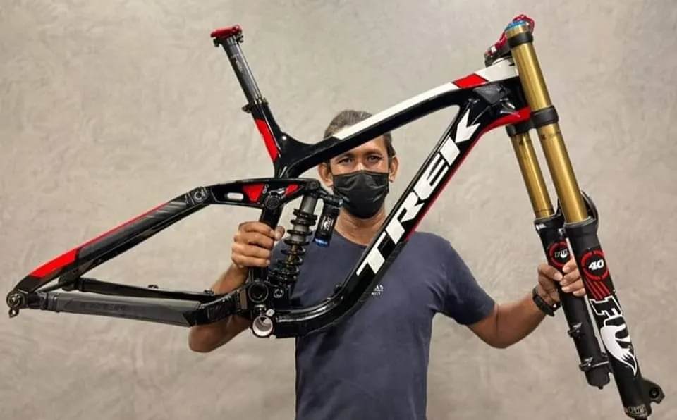 Trek Session 9.9 Team Issue Trek World Racing DH Carbon