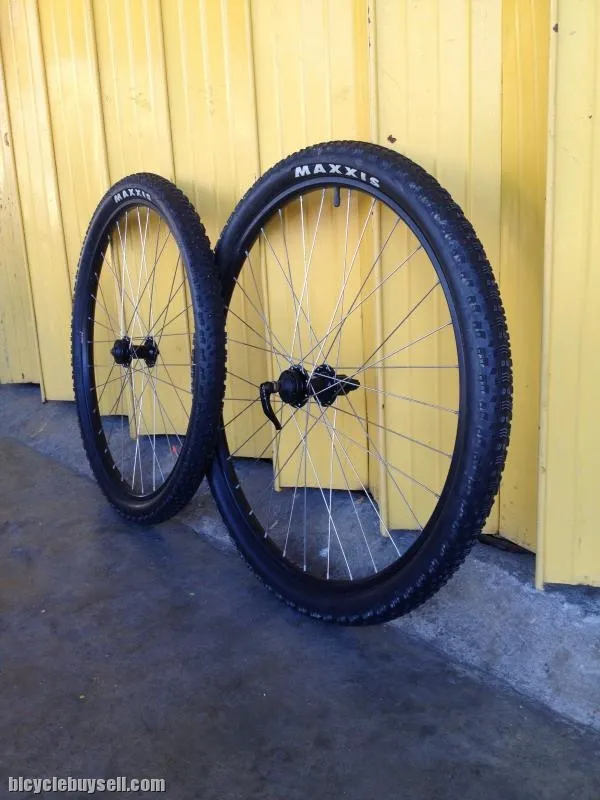 1set mtb wheels set .surly wheels set size:29 inch japan used bicycle