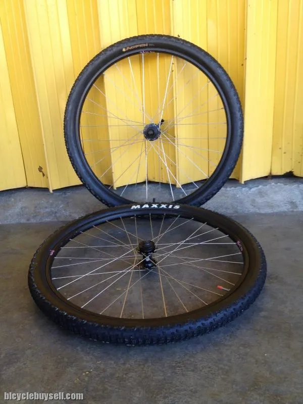 1set mtb wheels set .surly wheels set size:29 inch japan used bicycle
